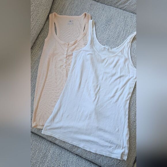 🎁Community + Aerie Women's White and Peach Tank Tops Bundle - Picture 1 of 4
